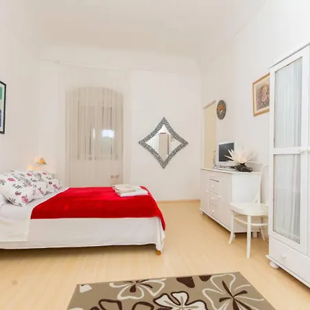 Stella City Center Daire