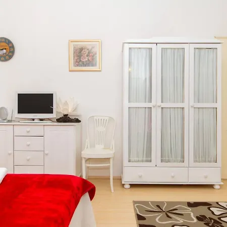 Stella City Center *