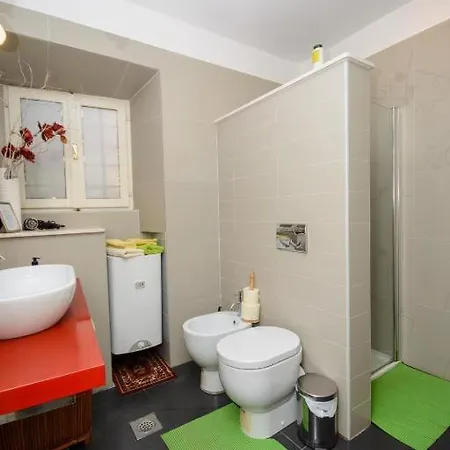 Stella City Center *