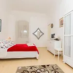 Stella City Center דירה